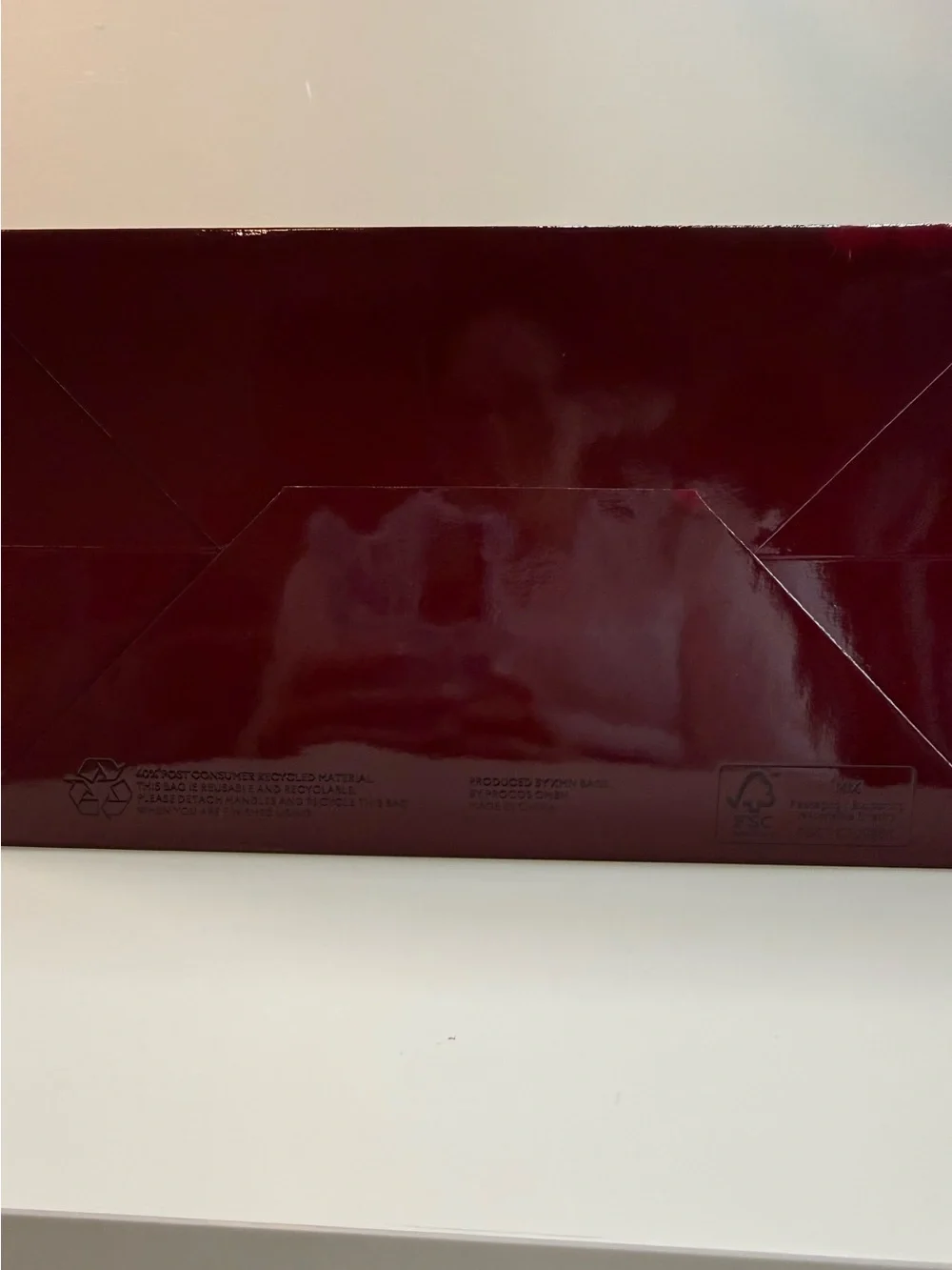 Gucci Large Burgundy Glossy Shopping Bag + Matching Card Envelope Packaging